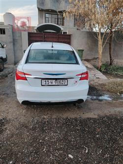 کرایسلەر 200